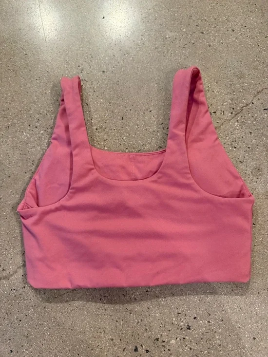 Gymshark Pink Square-Neck Sports Bra with Moisture-Wicking Tag - Picture 2 of 3